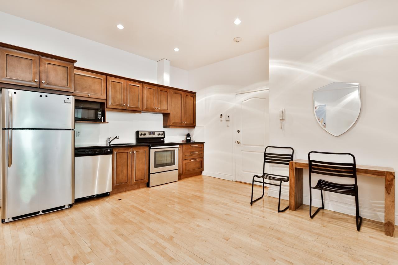 Le St-Lau Loft Apartment Монреал Екстериор снимка