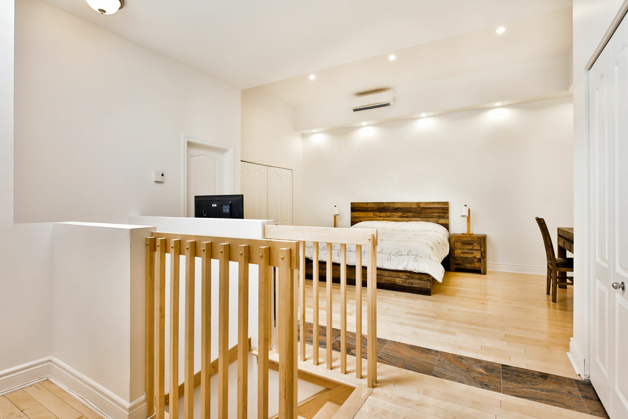 Le St-Lau Loft Apartment Монреал Екстериор снимка