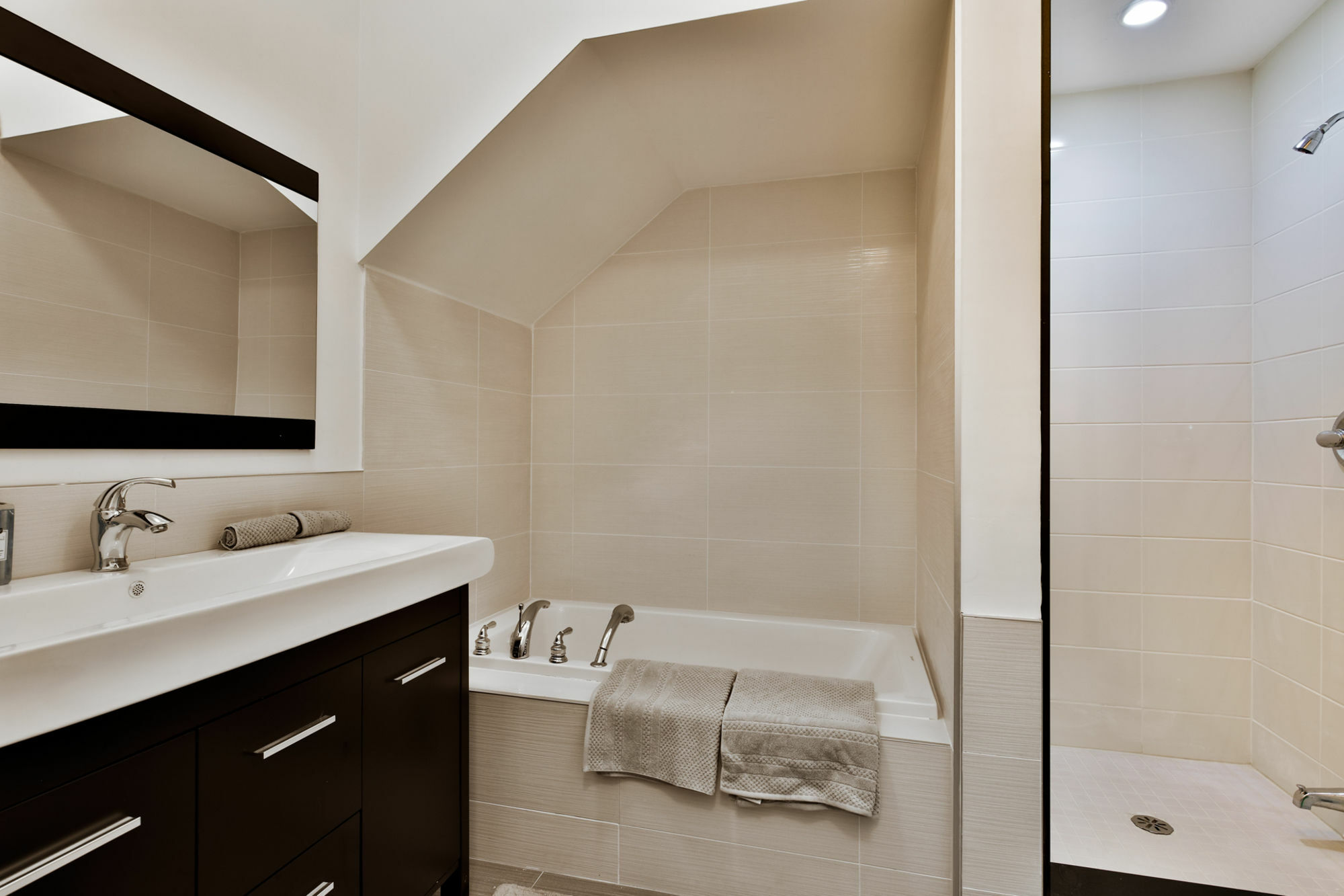 Le St-Lau Loft Apartment Монреал Екстериор снимка