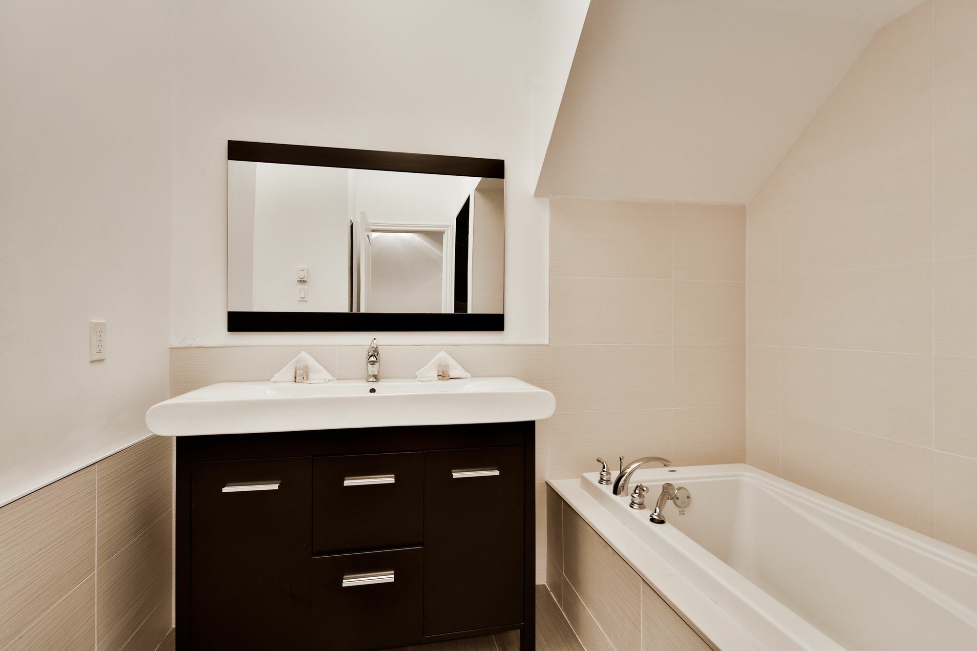 Le St-Lau Loft Apartment Монреал Екстериор снимка